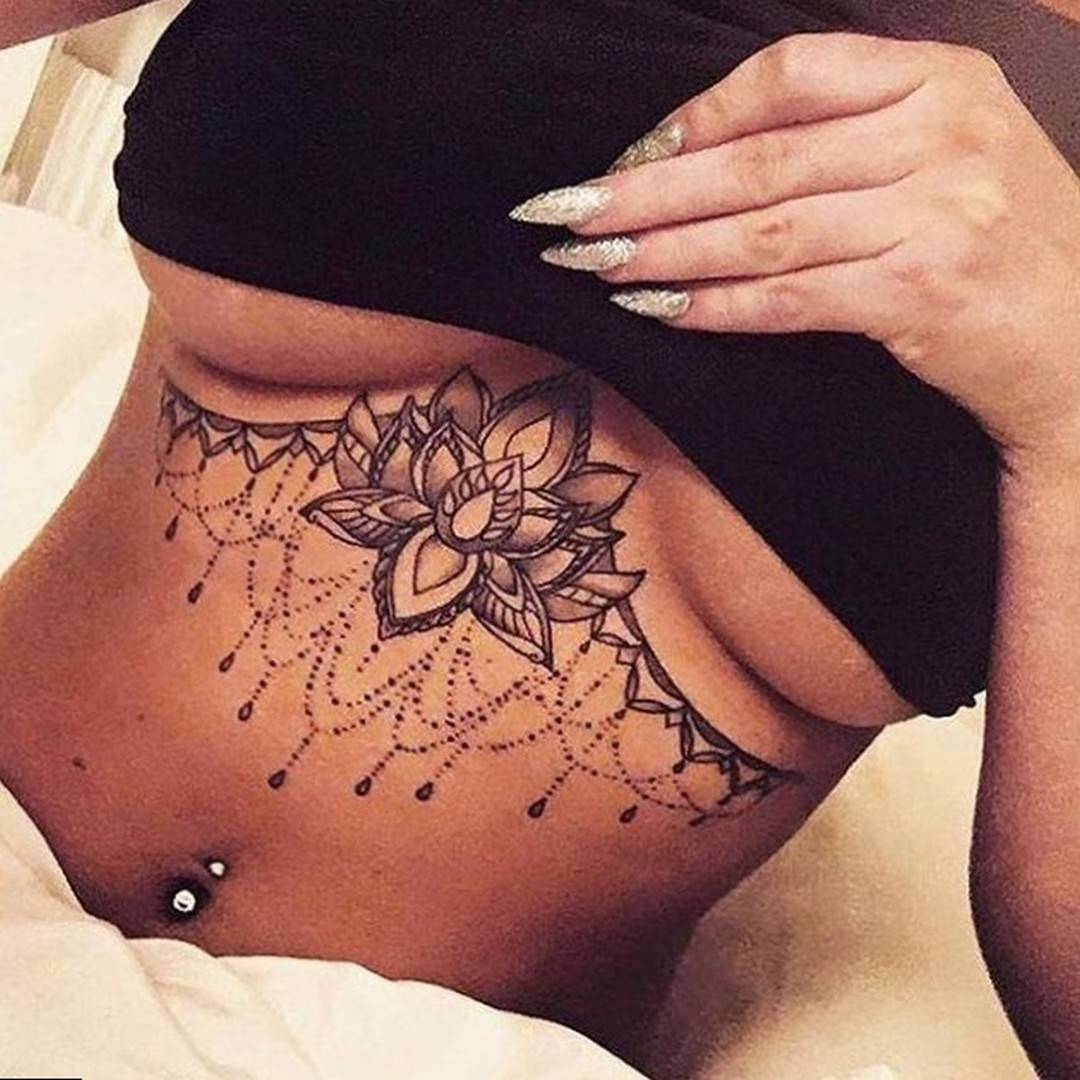 Татуировки для девушек под грудью