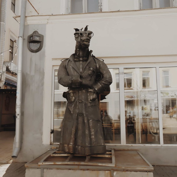 Необычные памятники в Казани